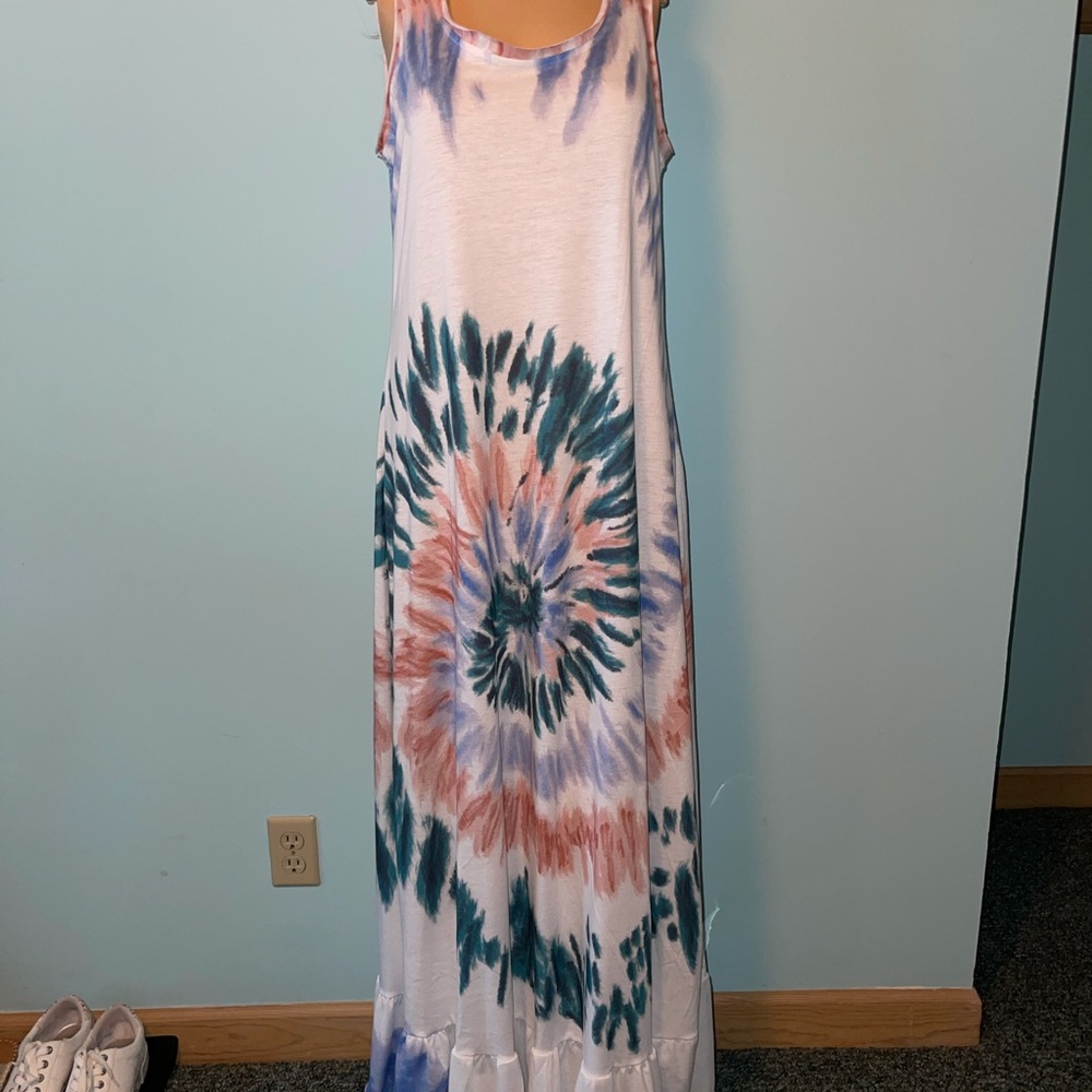 Cute long comfy dress size small